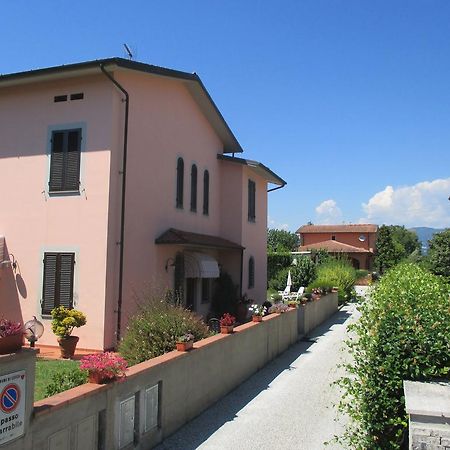 Affittacamere Villa Delia Lucca Luaran gambar