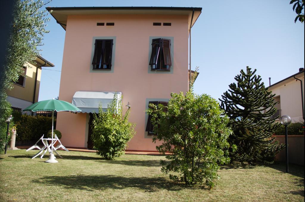 Affittacamere Villa Delia Lucca Luaran gambar